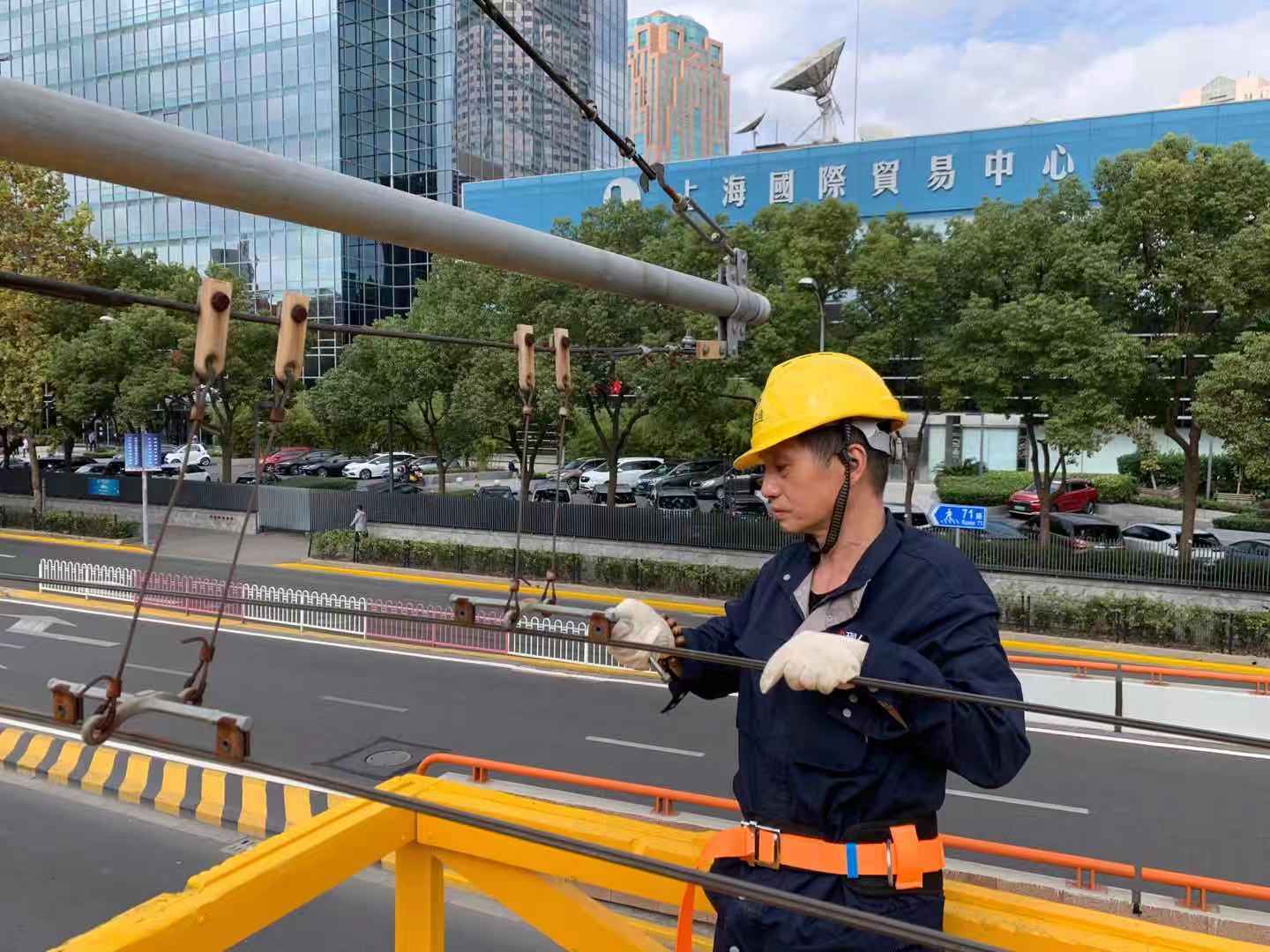阻燃绝缘材料：科技之光于工业安全的守护者